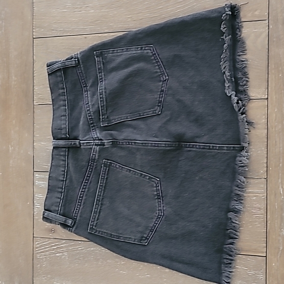 Madewell Rigid Denim A-Line Mini Skirt in Lunar Wash: Cutout Edition Size 26 - Picture 5 of 15